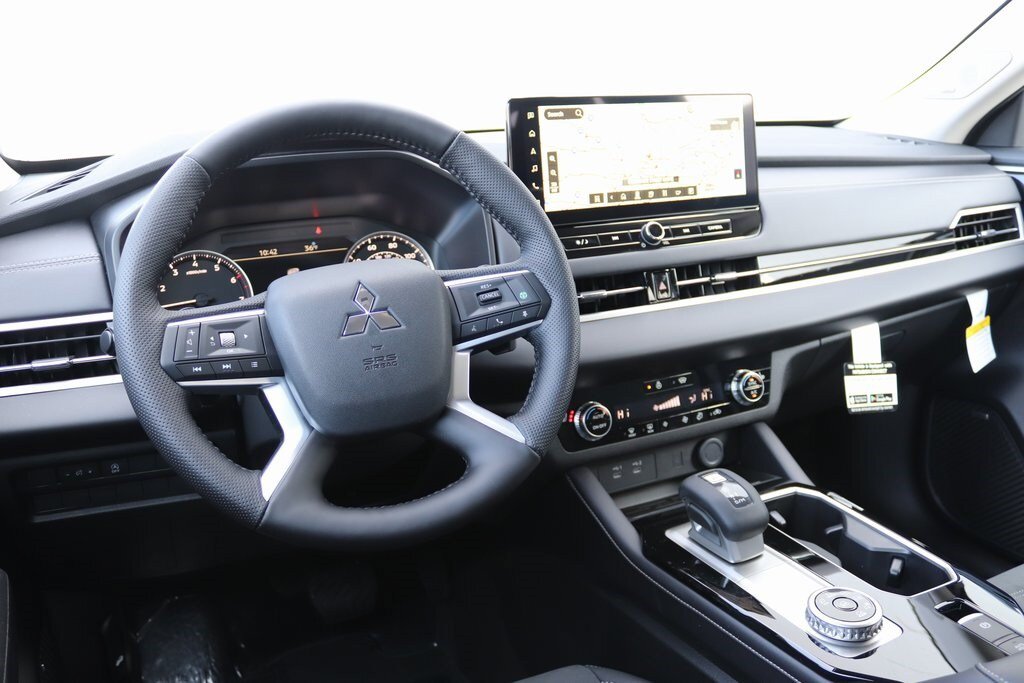 New 2026 Mitsubishi Outlander SE AWD/4WD image 21