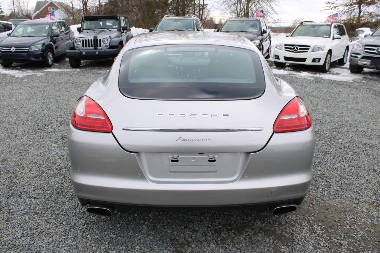 Used 2011 Porsche Panamera image 8