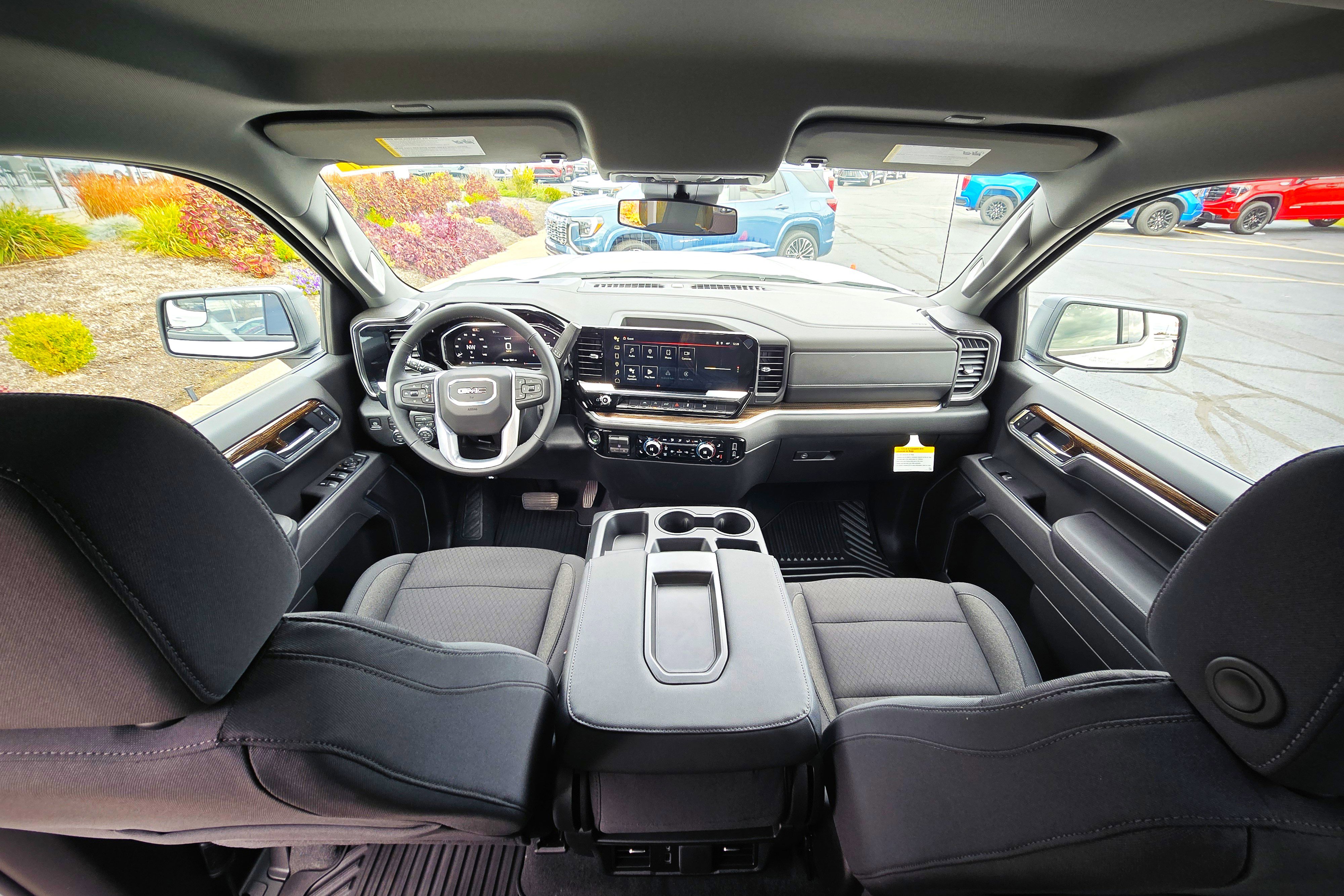 New 2026 GMC Sierra 1500 Elevation image 12