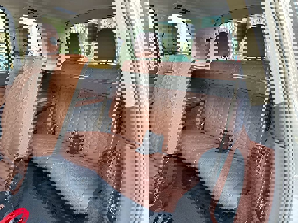 Used 2026 BMW X7 xDrive40i image 38