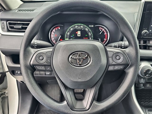 Used 2025 Toyota RAV4 XLE image 22