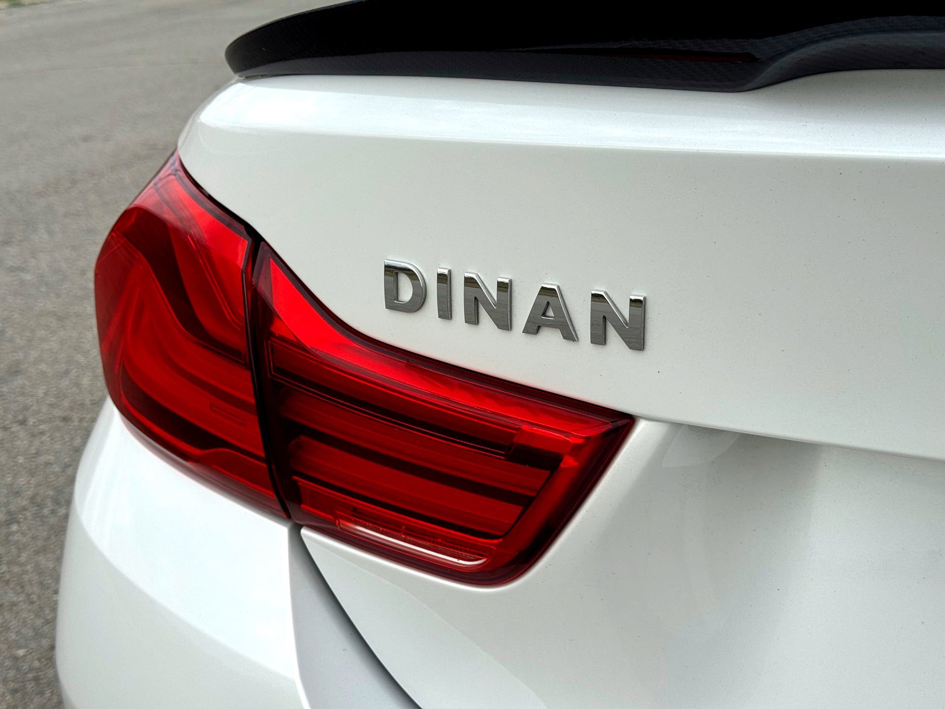 Used 2018 BMW M4 Convertible image 14