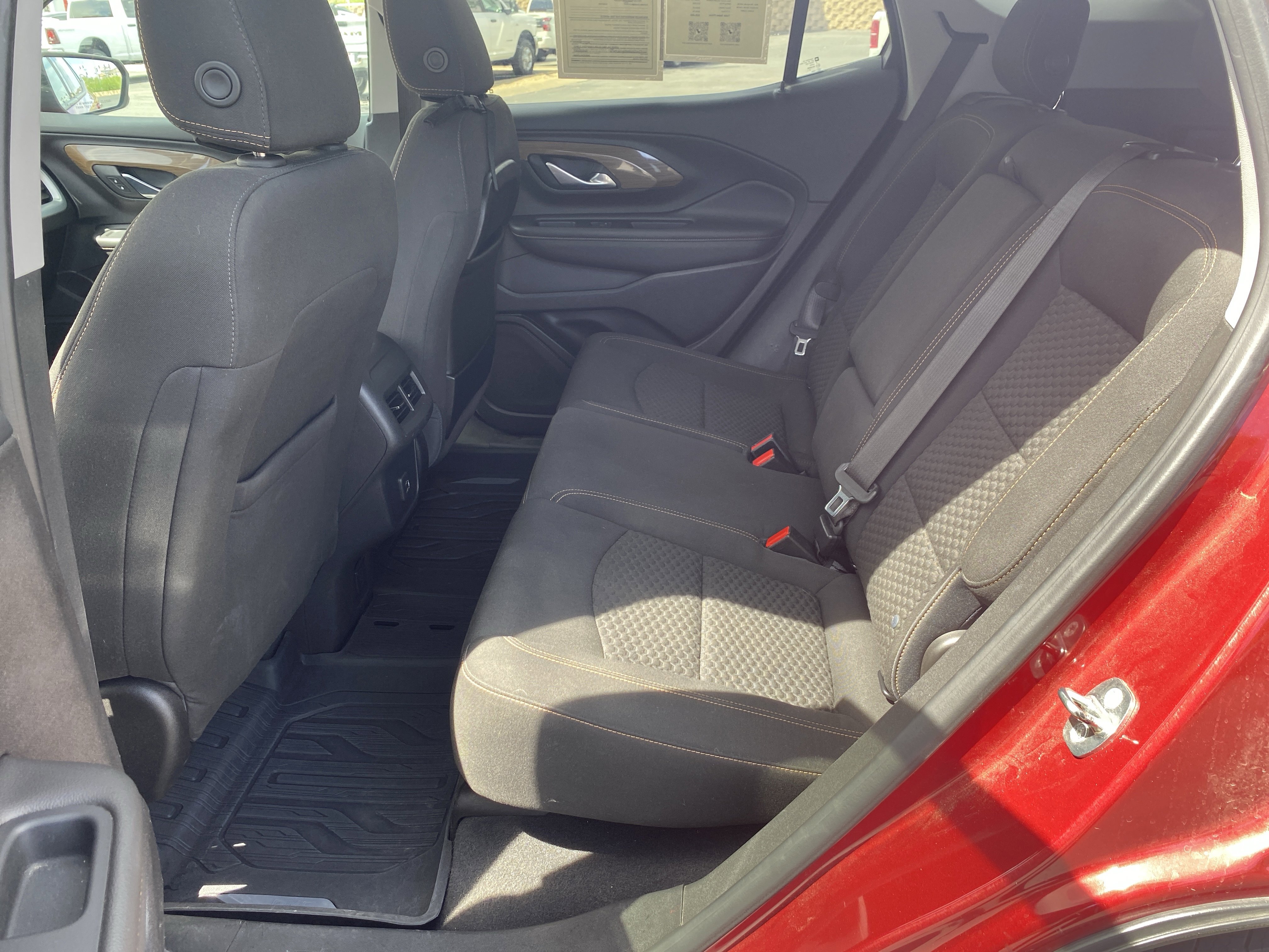 Used 2019 GMC Terrain SLE w/ Driver Convenience Package image 18