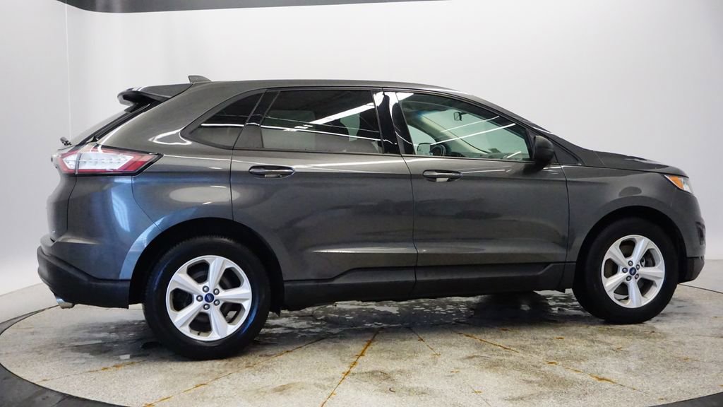 Used 2018 Ford Edge SE image 8