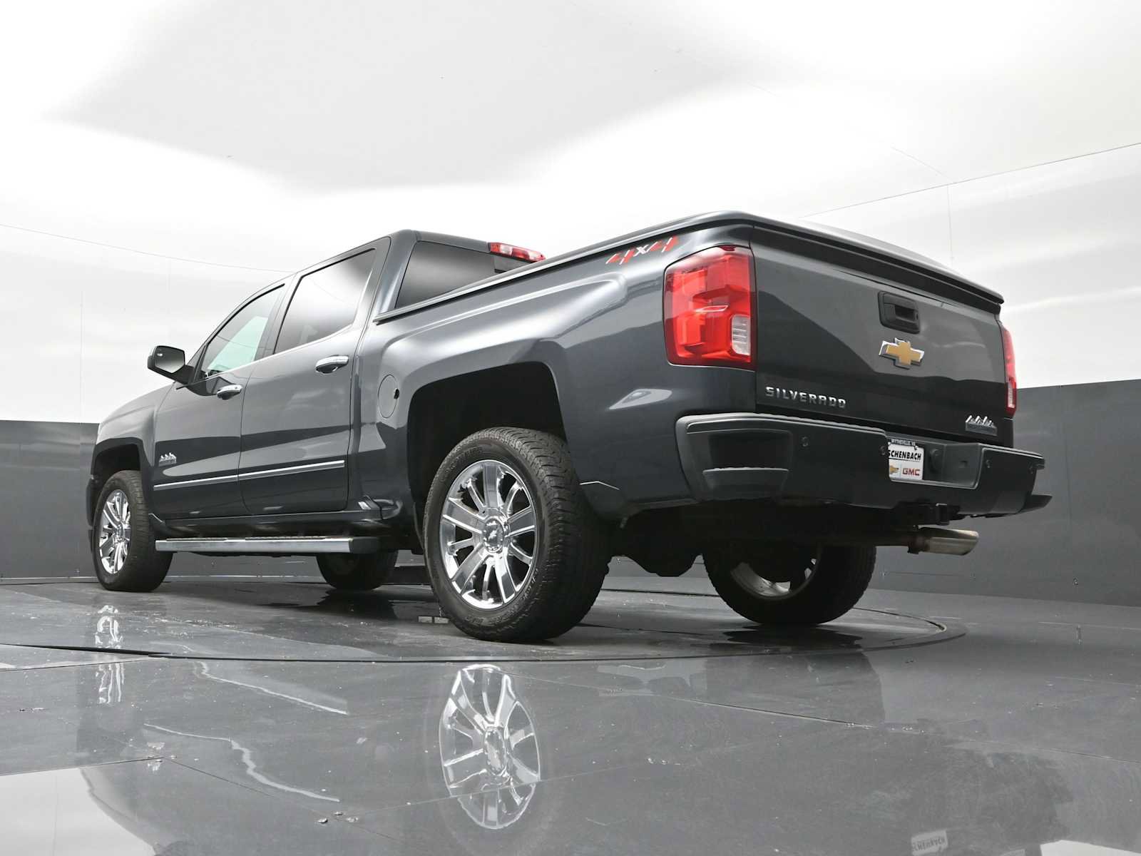 Used 2018 Chevrolet Silverado 1500 High Country image 27