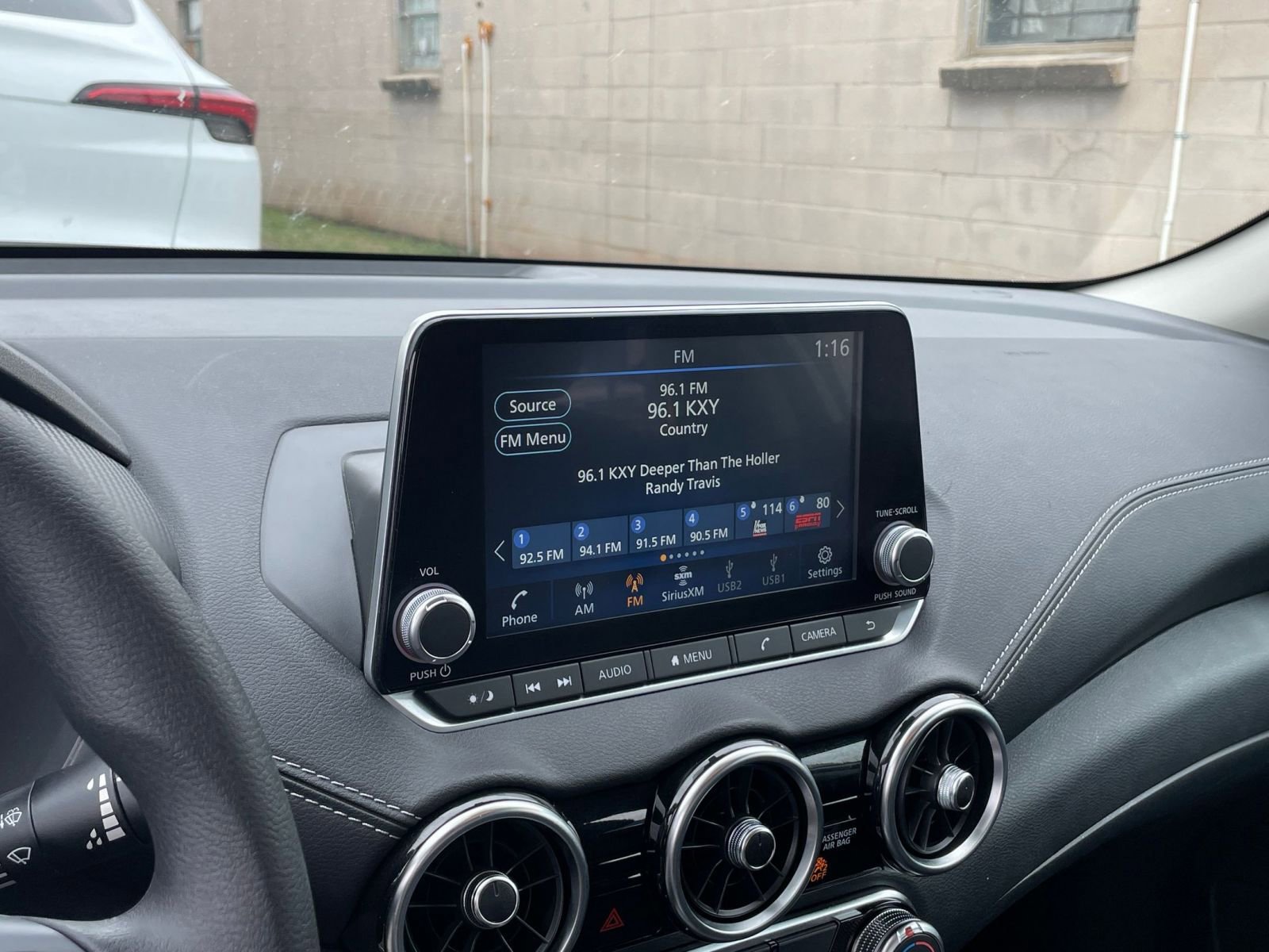 Used 2025 Nissan Sentra SV image 20