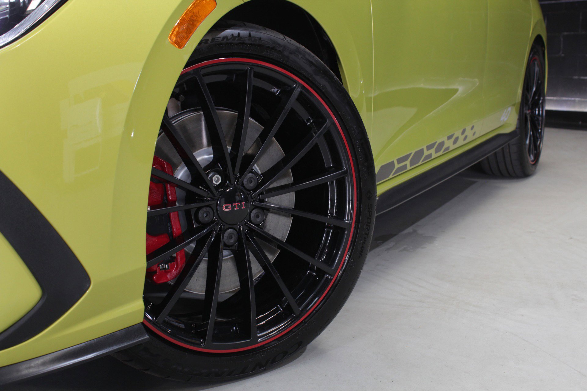 Used 2023 Volkswagen GTI 40th Anniversary Edition FWD image 19