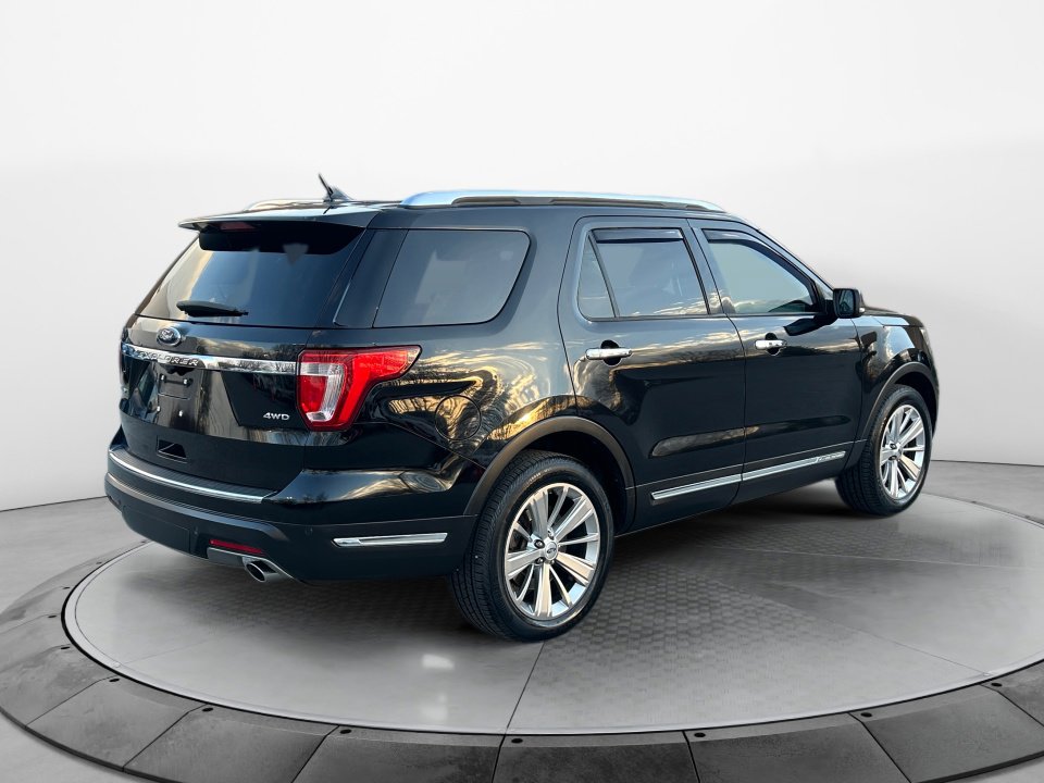 Used 2019 Ford Explorer Limited w/ Class III Trailer Tow Package image 7