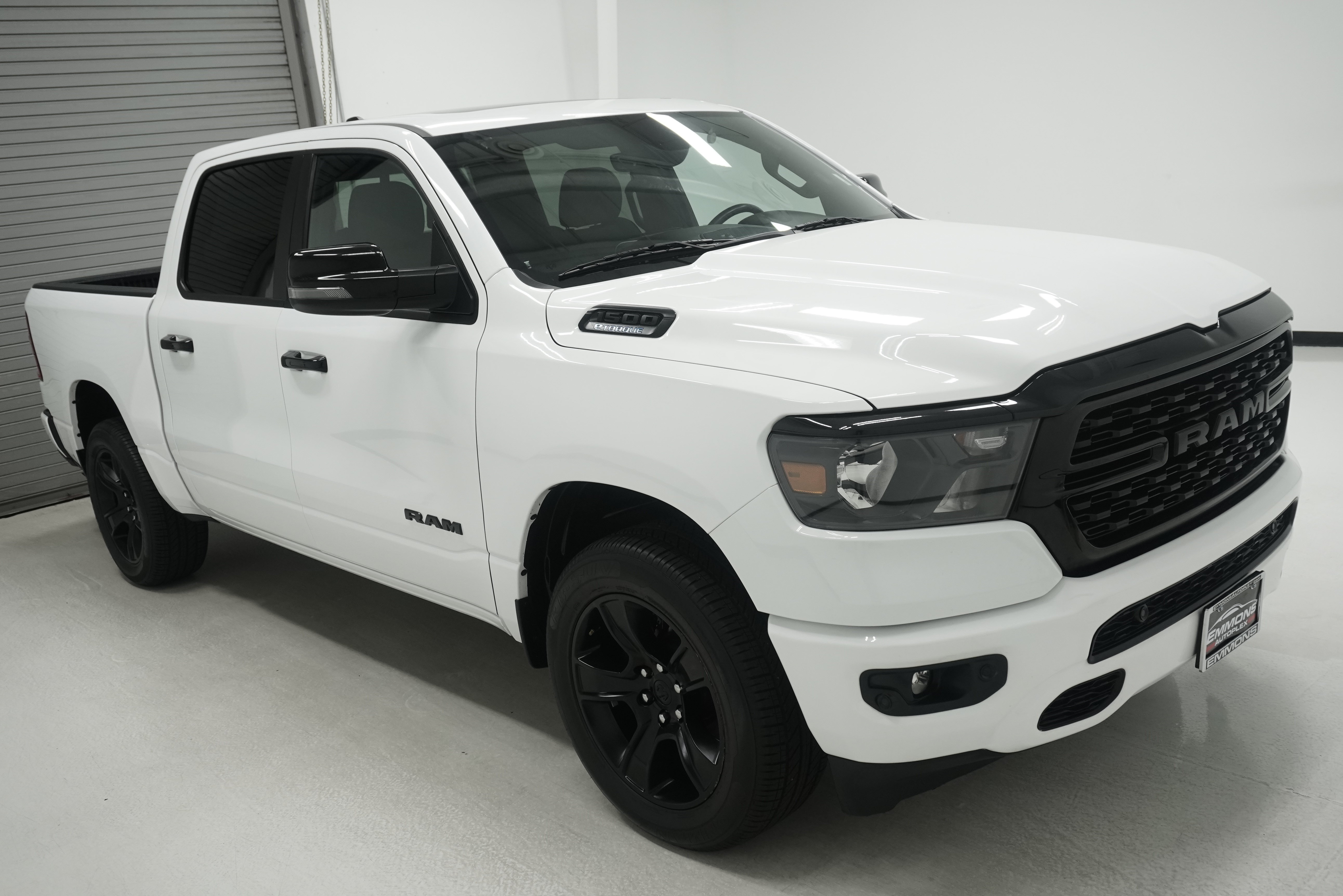 Used 2023 RAM 1500 Big Horn AWD/4WD image 3