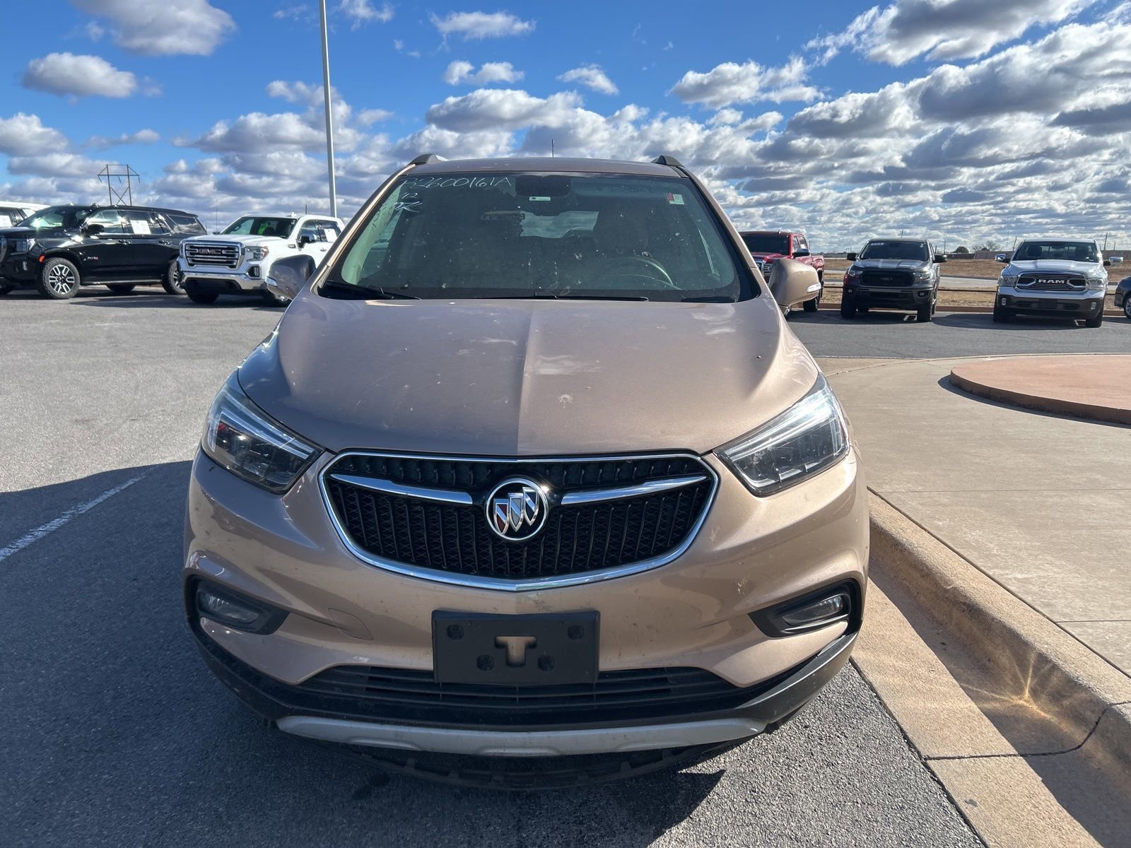 Used 2018 Buick Encore Essence video 2