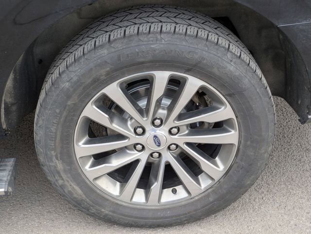 Used 2018 Ford Expedition Limited w/ Equipment Group 301A image 26