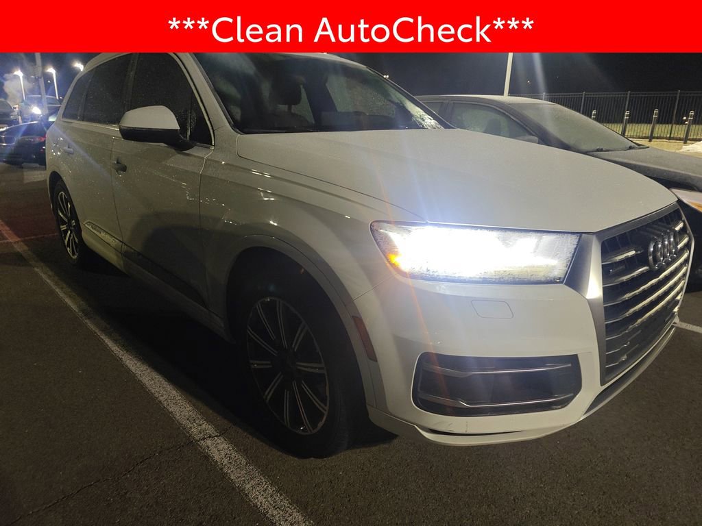 Used 2017 Audi Q7 3.0T Premium Plus w/ Premium Plus Package image 3