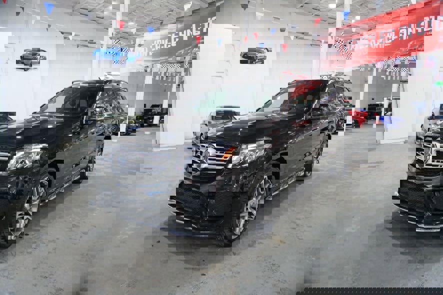 Used 2017 Mercedes-Benz GLS 550 4MATIC image 4