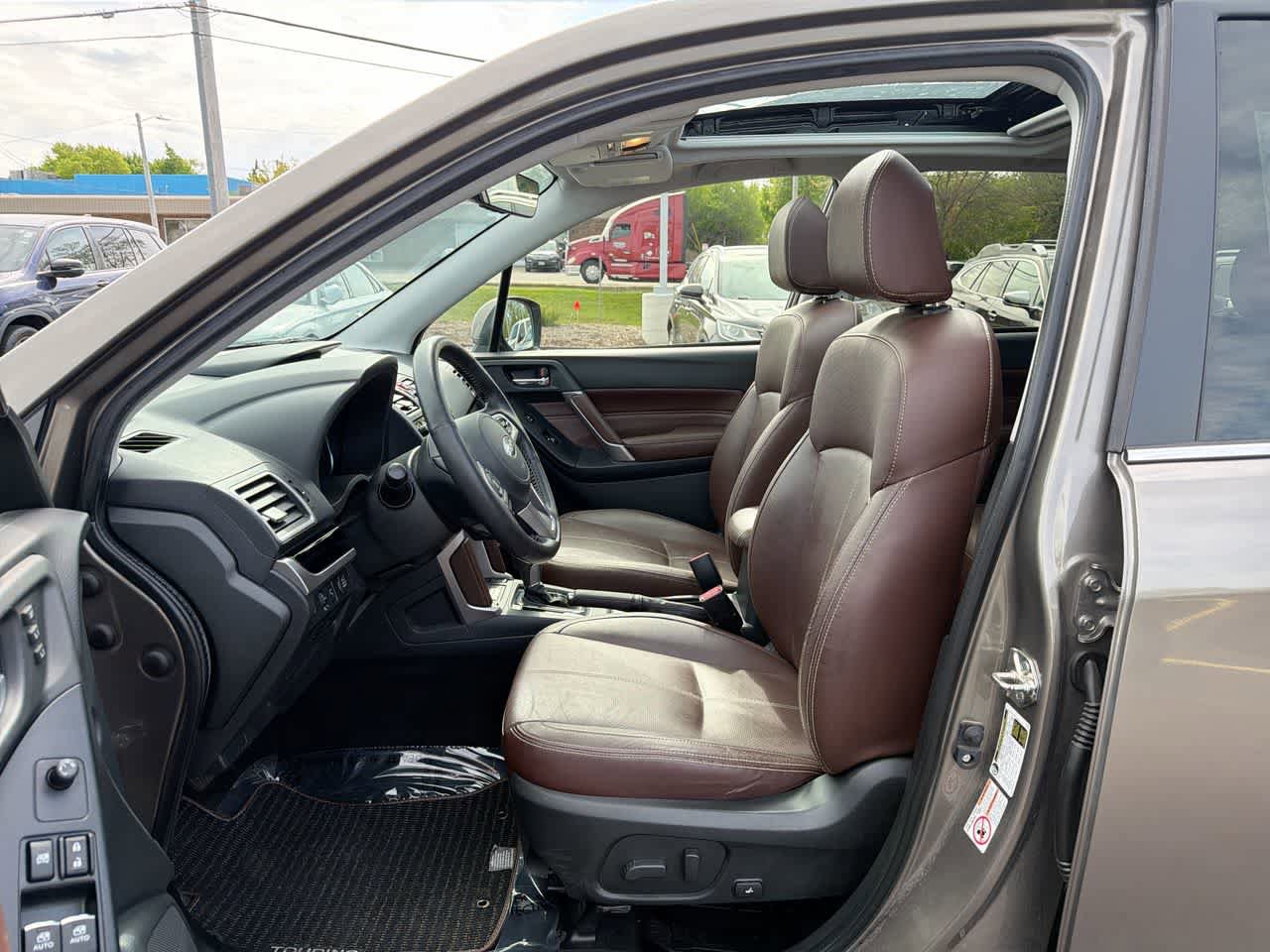 Used 2017 Subaru Forester 2.5i Touring w/ Popular Package #2 AWD/4WD image 21
