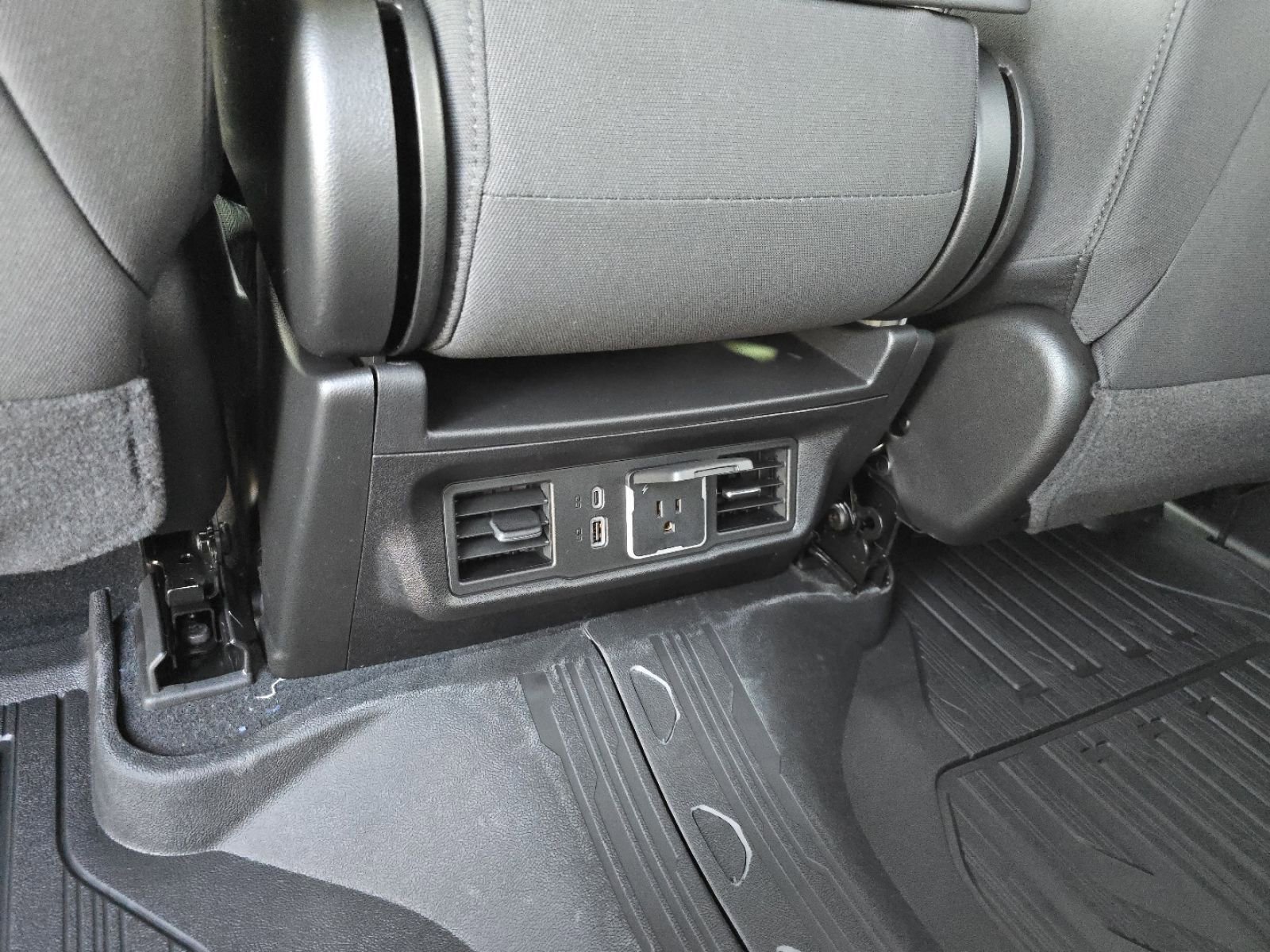 New 2026 GMC Sierra 1500 Elevation image 23