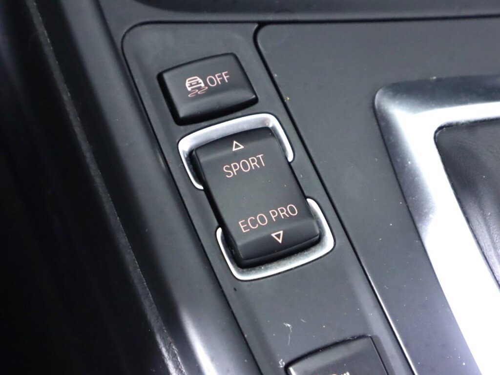 Used 2017 BMW 328d Sedan image 23