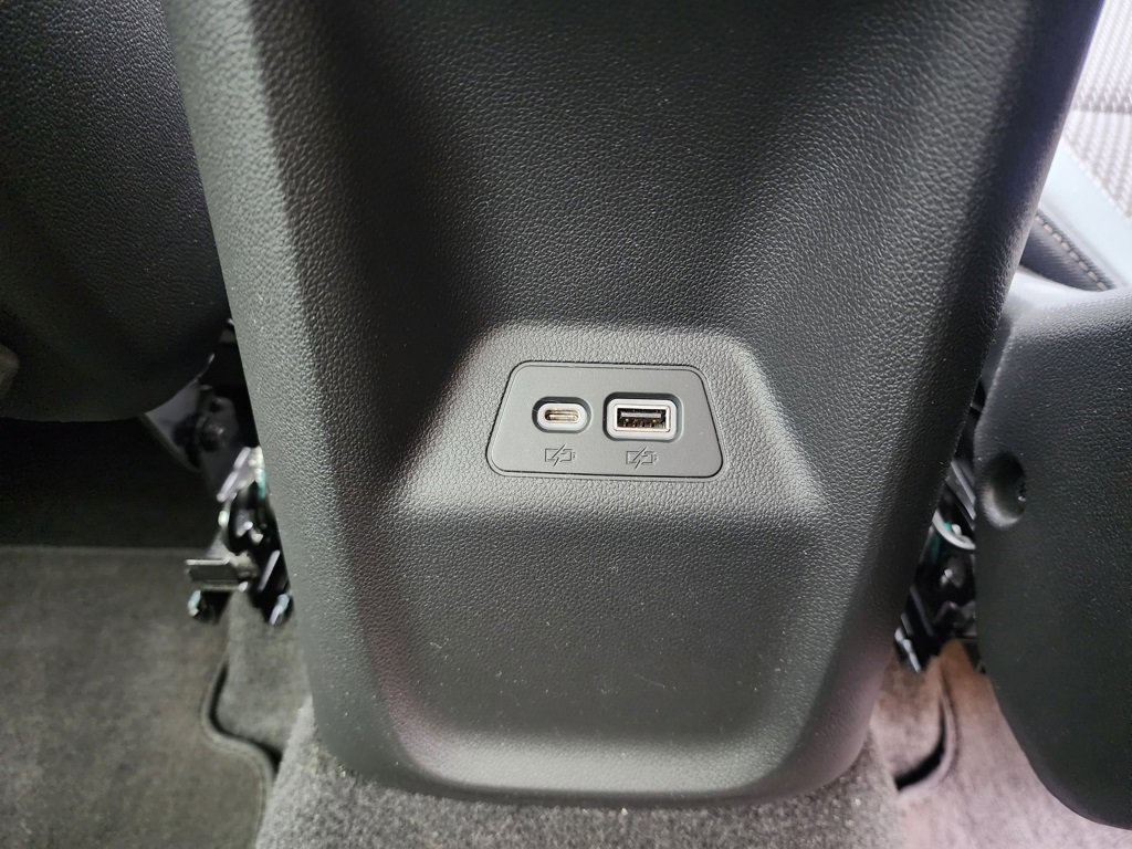 Used 2023 Buick Envision Preferred w/ Sport Touring Package image 16