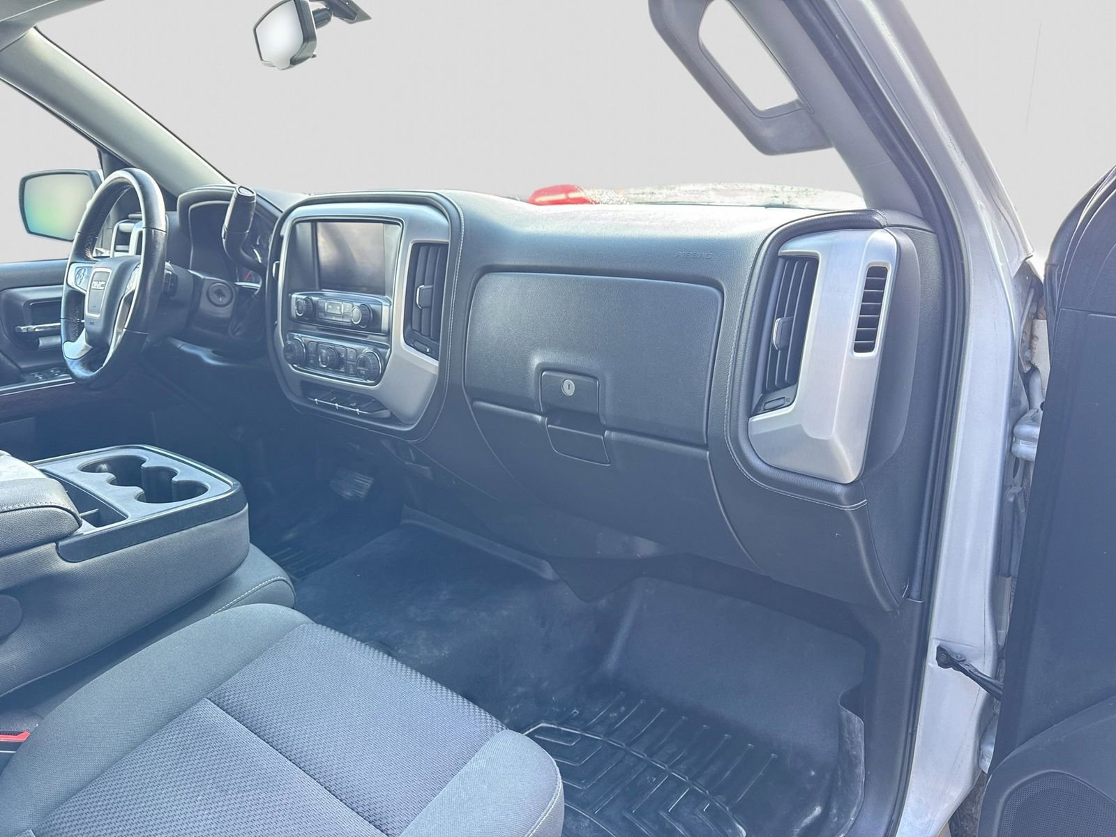 Used 2015 GMC Sierra 1500 SLE w/ SLE Value Package AWD/4WD image 8