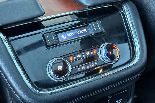 Used 2020 Lincoln Navigator L Reserve w/ Equipment Group 208A Reserve image 46