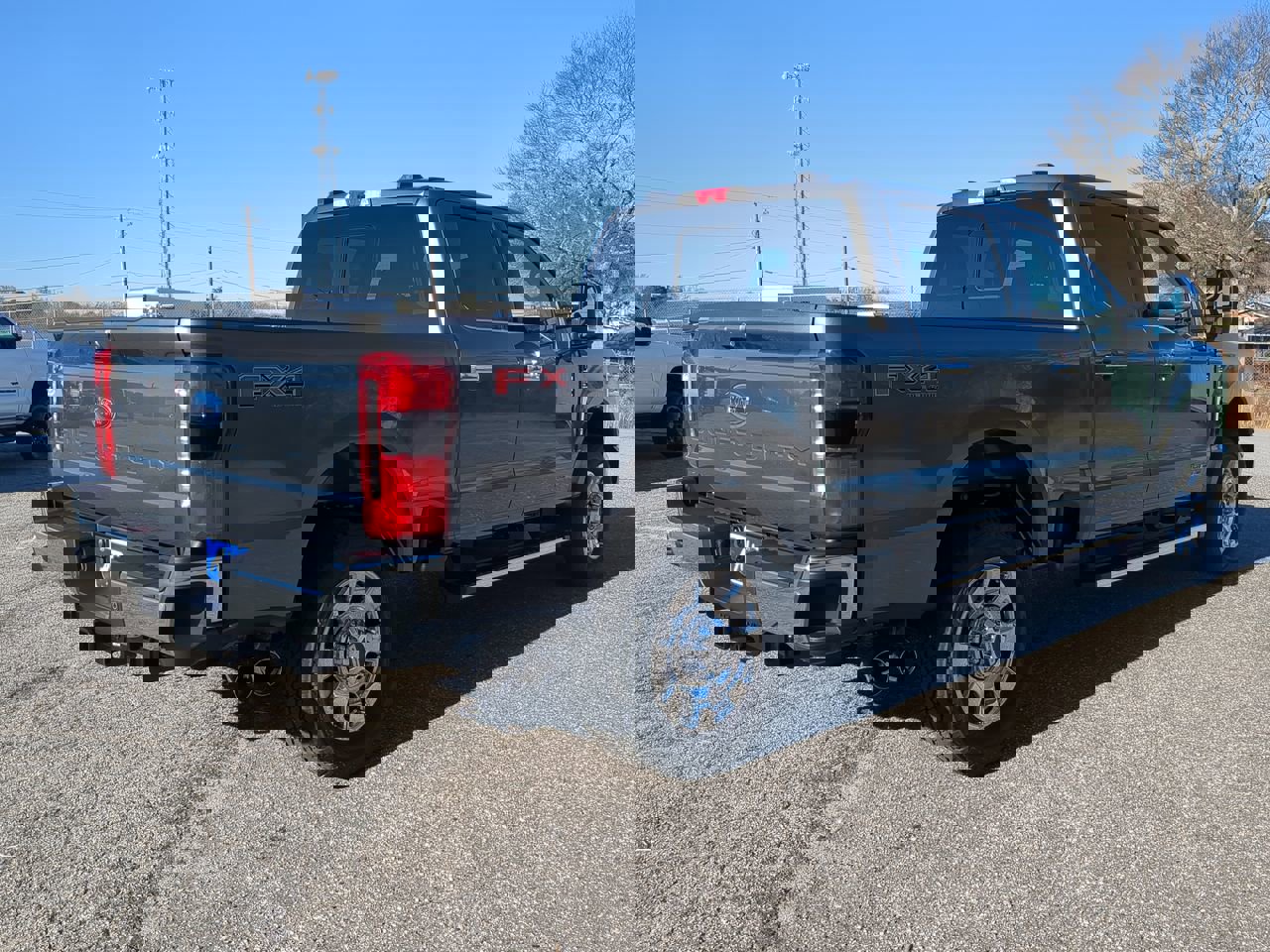 New 2026 Ford F250 Lariat w/ Lariat Premium Package image 3