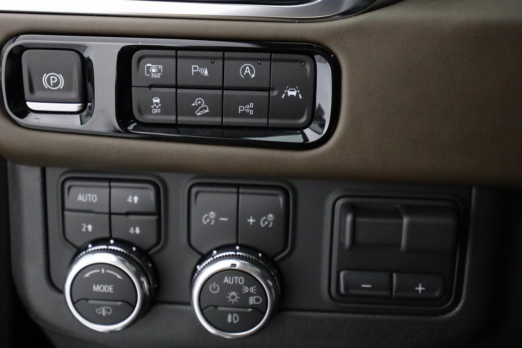 Used 2025 GMC Yukon Denali Ultimate image 42