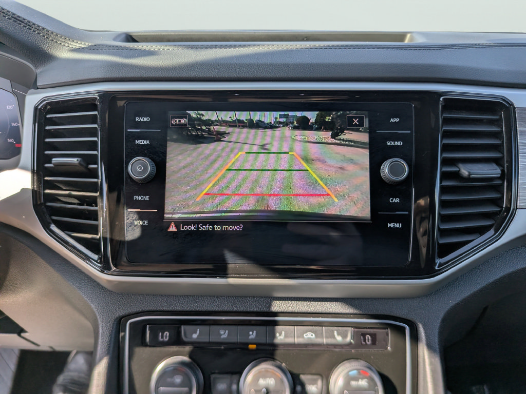 Certified 2023 Volkswagen Atlas Cross Sport SE FWD image 23
