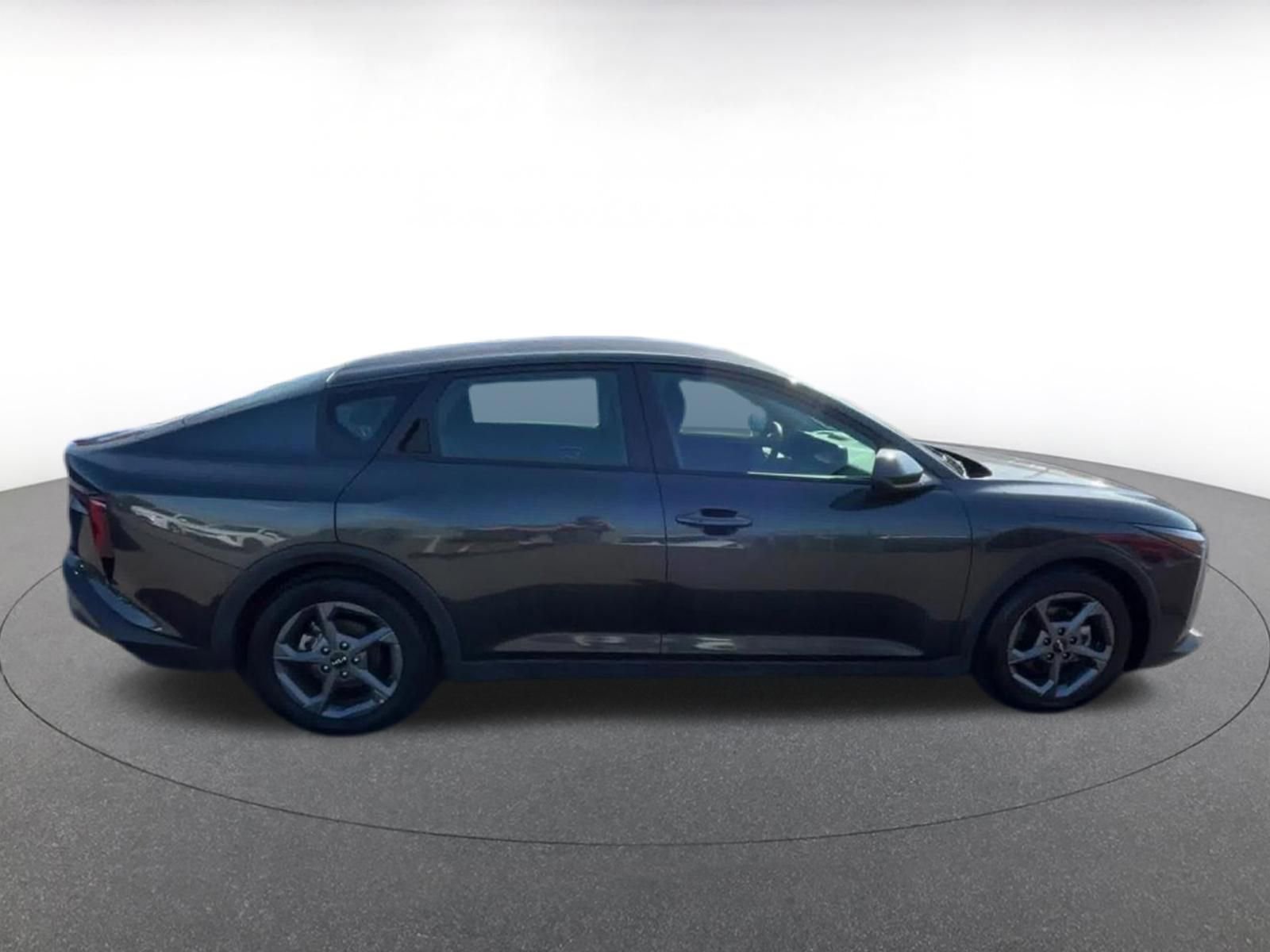 Used 2025 Kia K4 FWD image 15