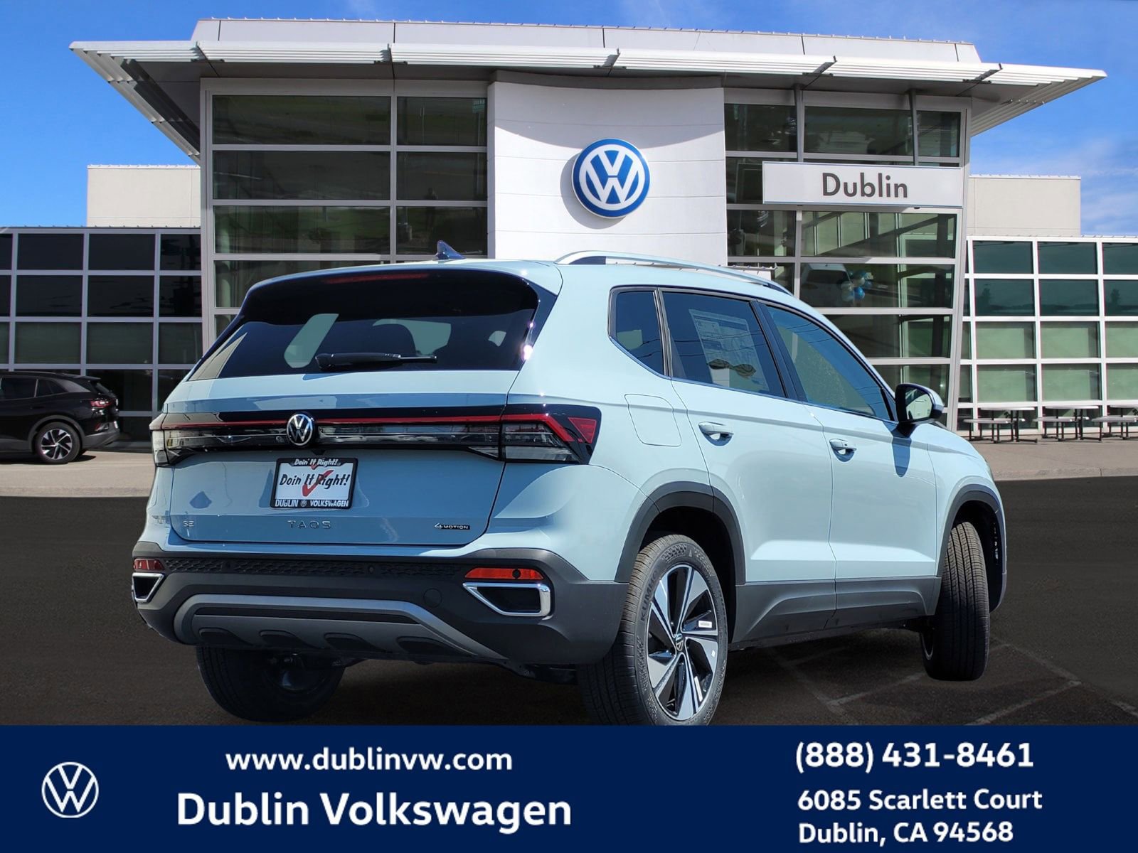 New 2025 Volkswagen Taos SE image 4