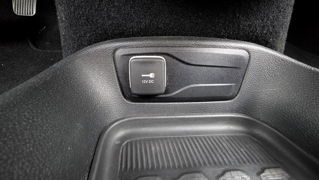 Used 2025 Chrysler Pacifica Select FWD image 34