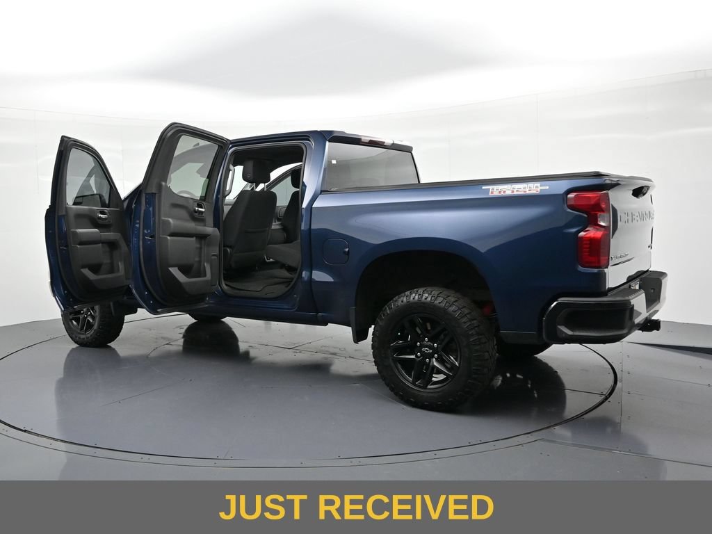 Used 2023 Chevrolet Silverado 1500 Custom Trail Boss AWD/4WD image 31
