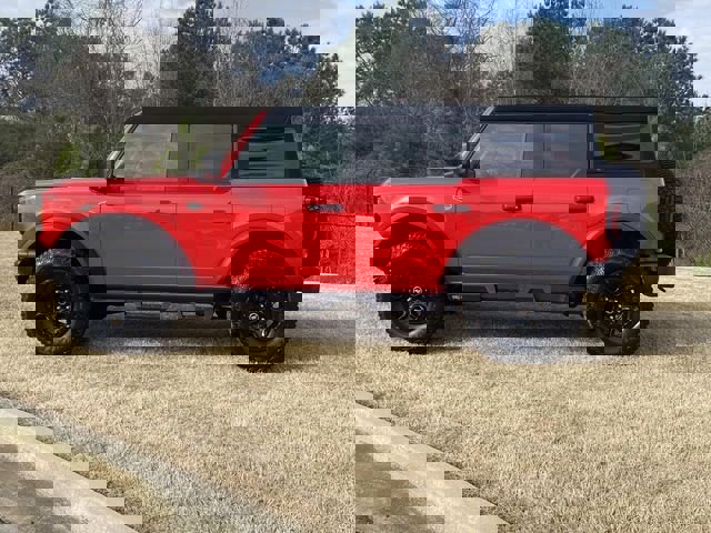 Used 2023 Ford Bronco Wildtrak image 7