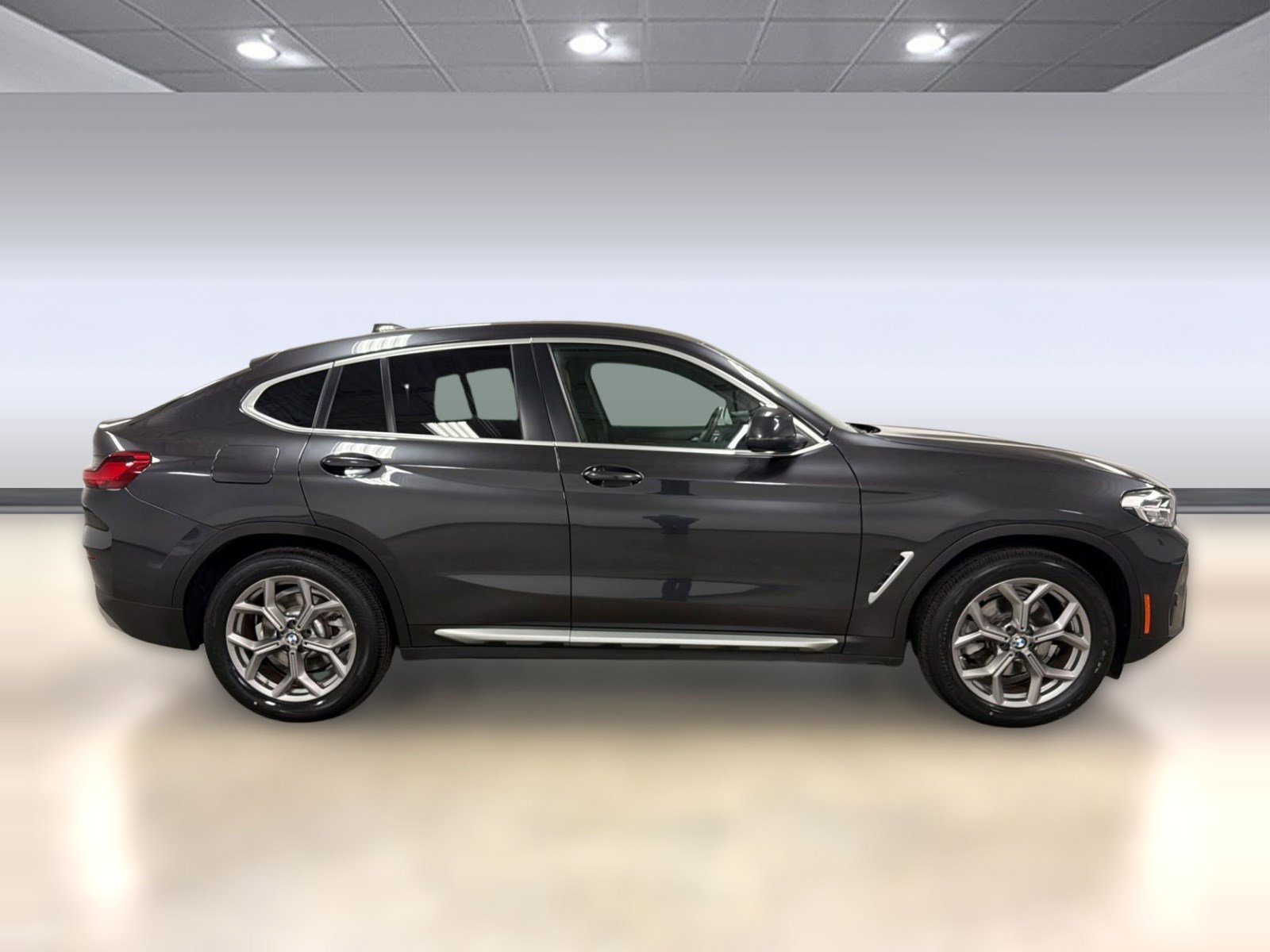 Certified 2023 BMW X4 xDrive30i w/ Premium Package image 7