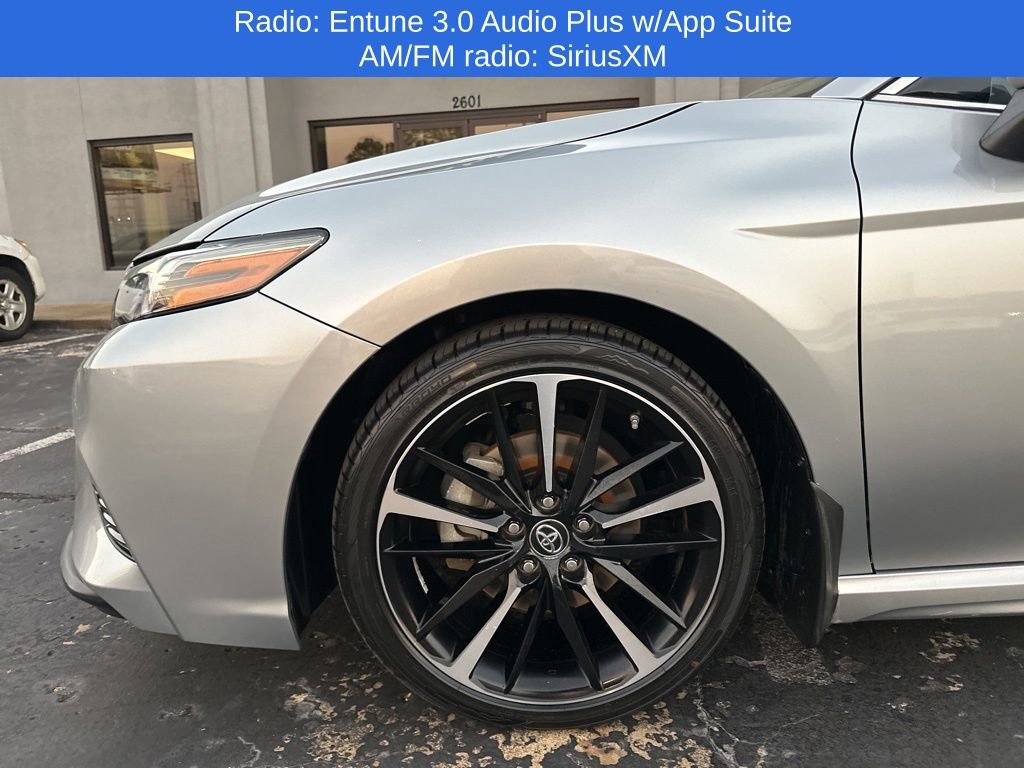Used 2019 Toyota Camry XSE image 2