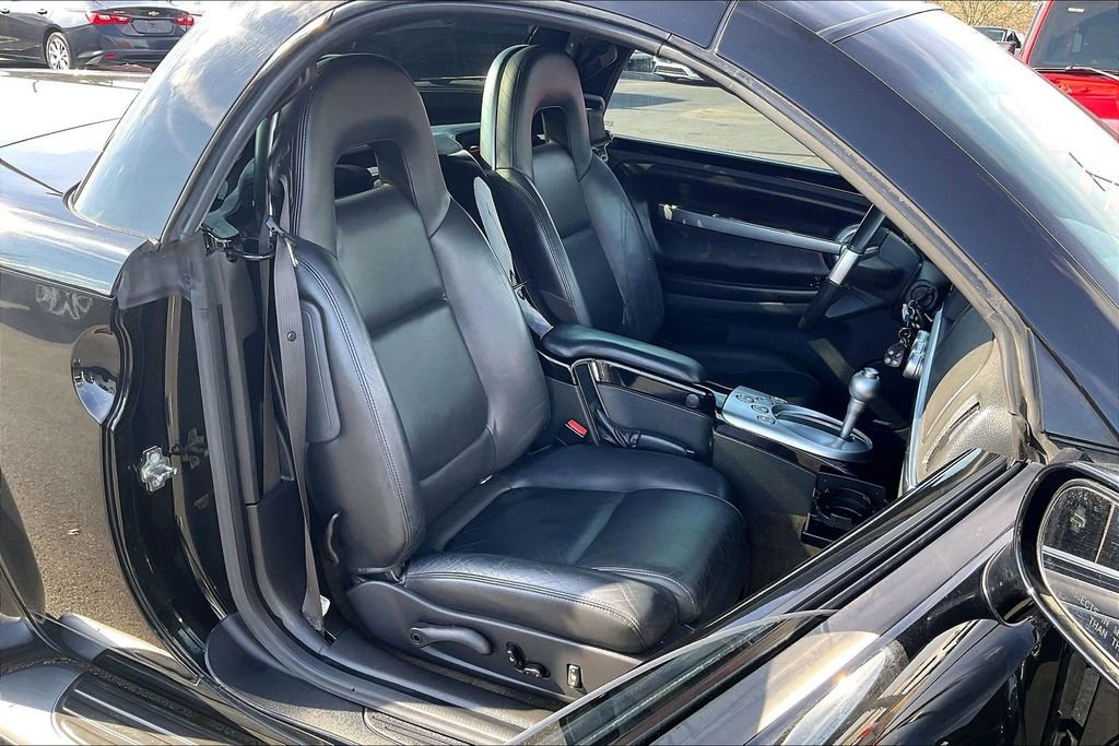 Used 2005 Chevrolet SSR w/ Preferred Equipment Group RWD image 27