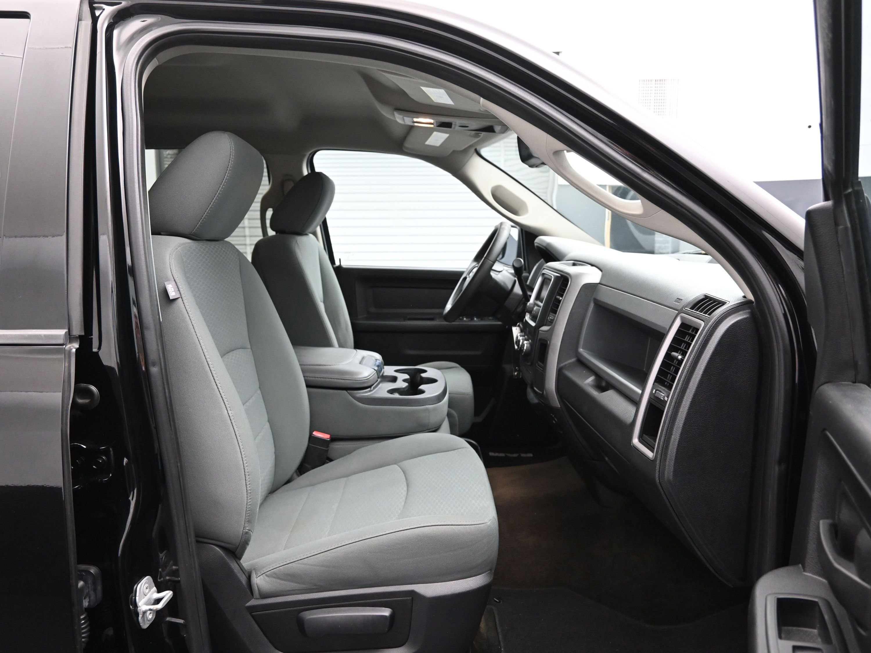 Used 2014 RAM 1500 Express image 13