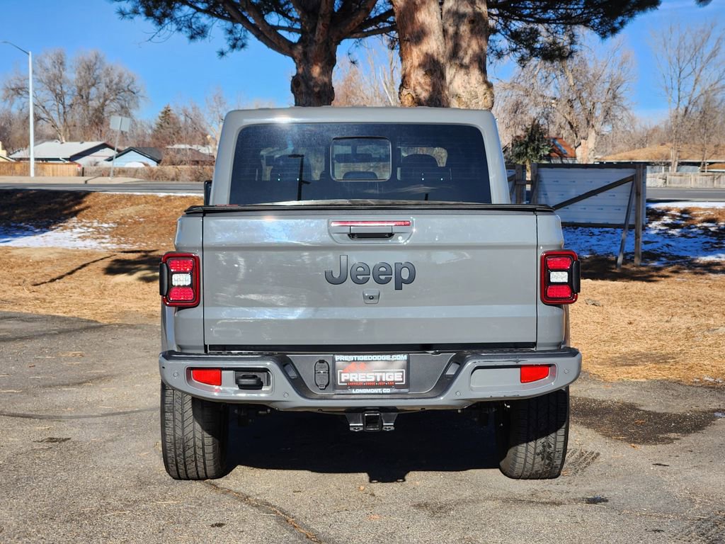 Used 2023 Jeep Gladiator Overland image 11