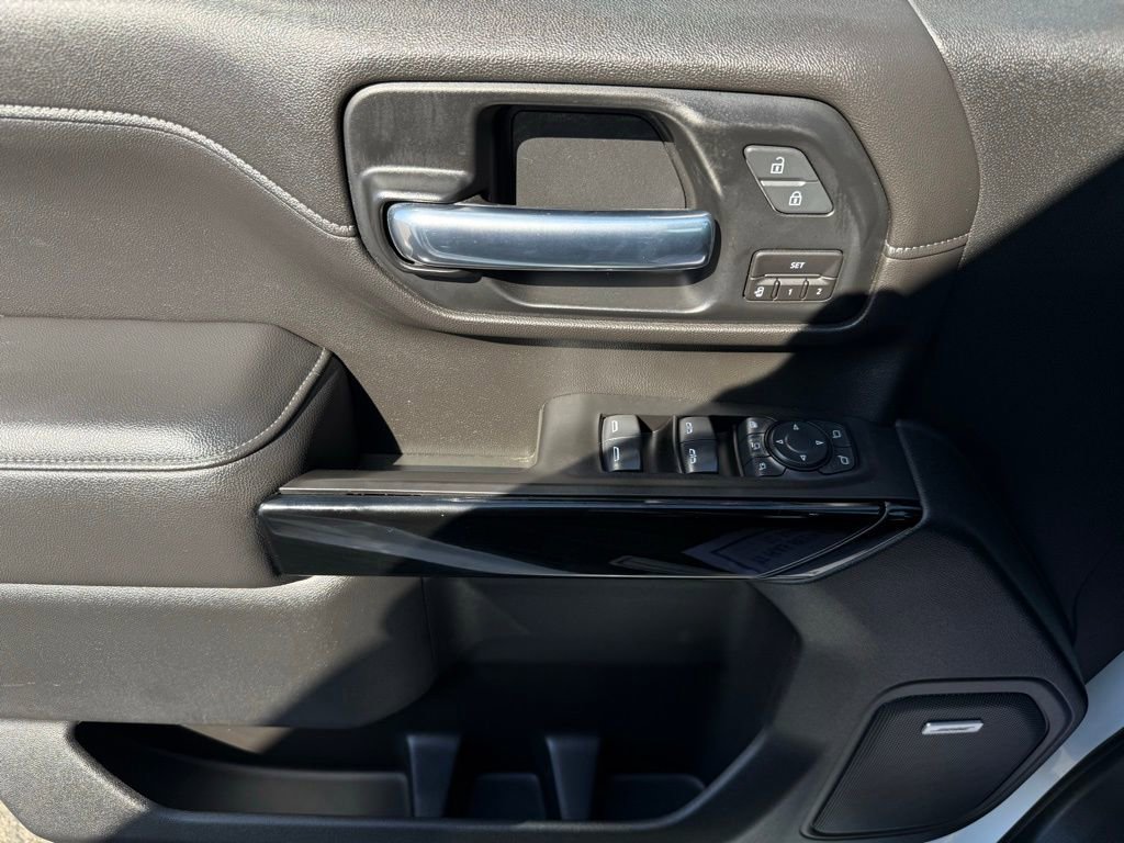 Used 2020 Chevrolet Silverado 2500 LTZ w/ LTZ Premium Package image 22