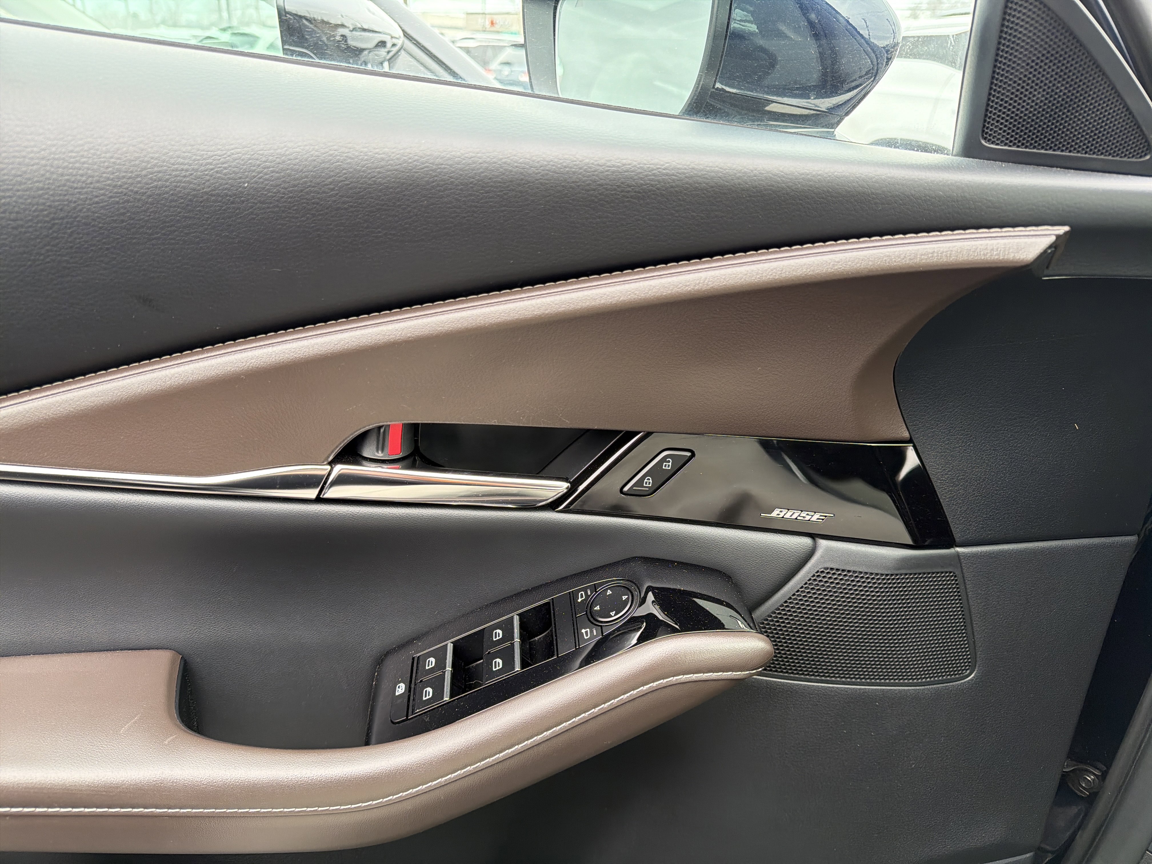 Used 2025 MAZDA CX-30 AWD 2.5 S w/ Premium Package image 14