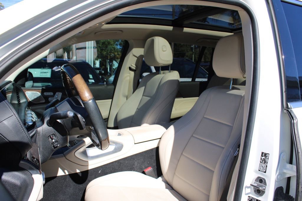 Certified 2022 Mercedes-Benz GLS 450 4MATIC image 5