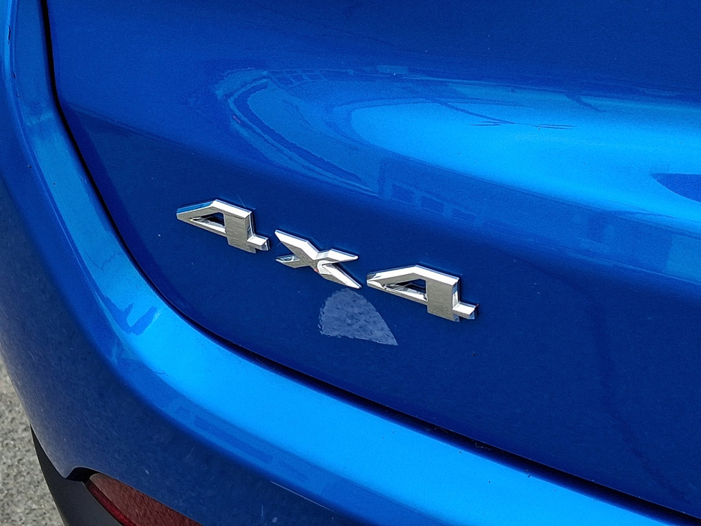 Used 2024 Jeep Compass Limited image 17