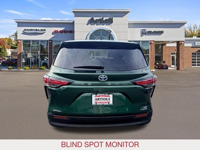 Used 2021 Toyota Sienna LE FWD image 6