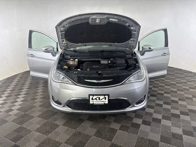 Used 2018 Chrysler Pacifica Limited FWD image 13