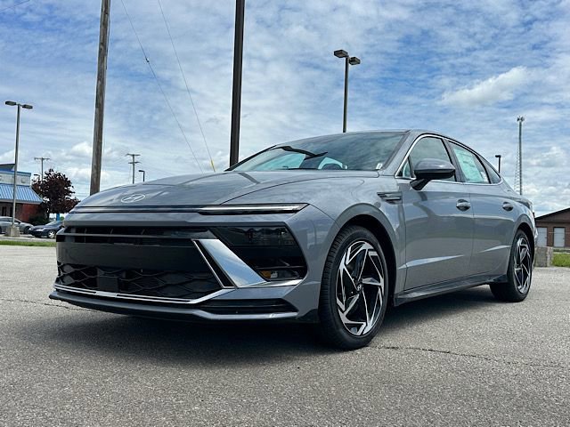 New 2026 Hyundai Sonata SEL image 1