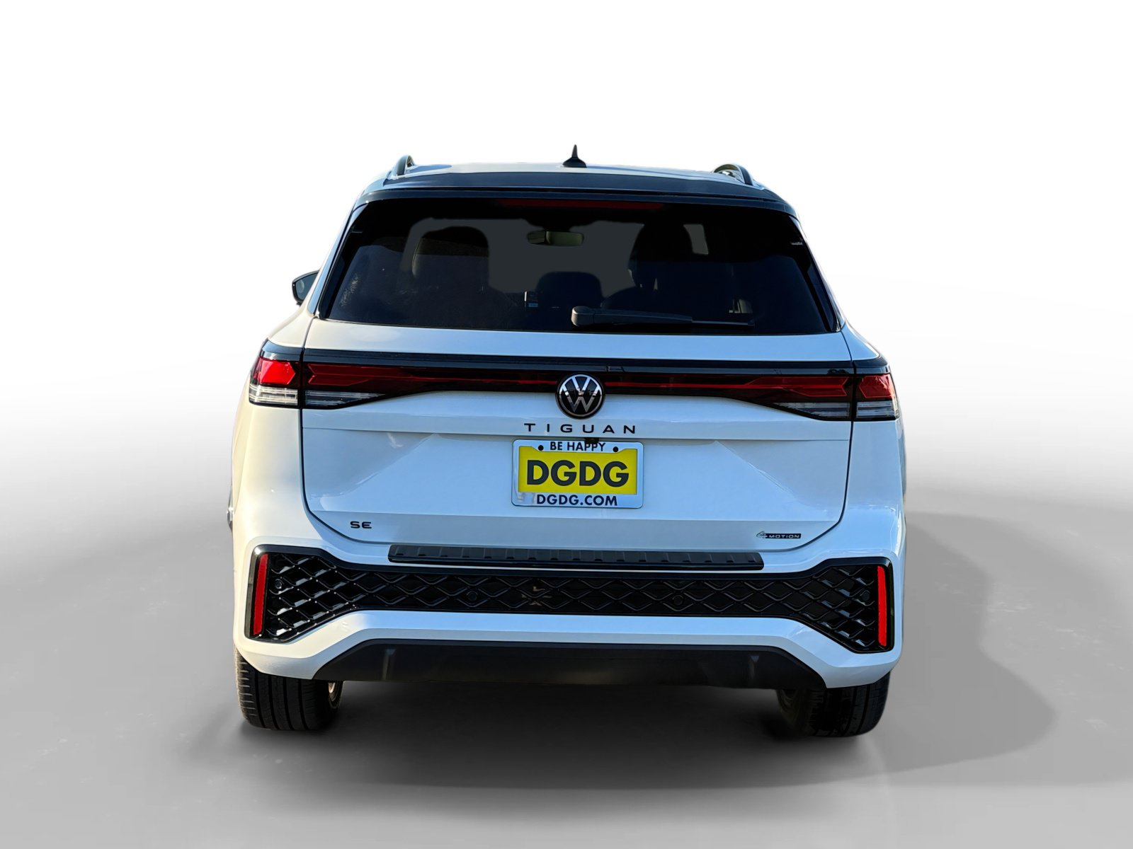New 2026 Volkswagen Tiguan SE R-Line AWD/4WD image 4