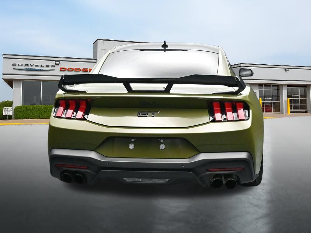 Used 2024 Ford Mustang GT RWD image 4
