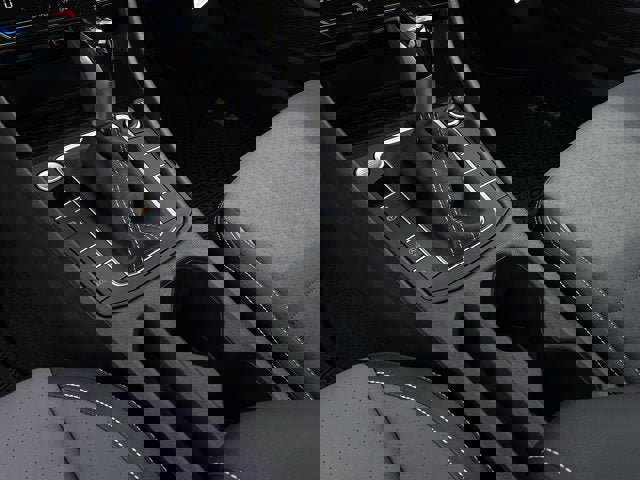 New 2025 Volkswagen Jetta SE FWD image 23