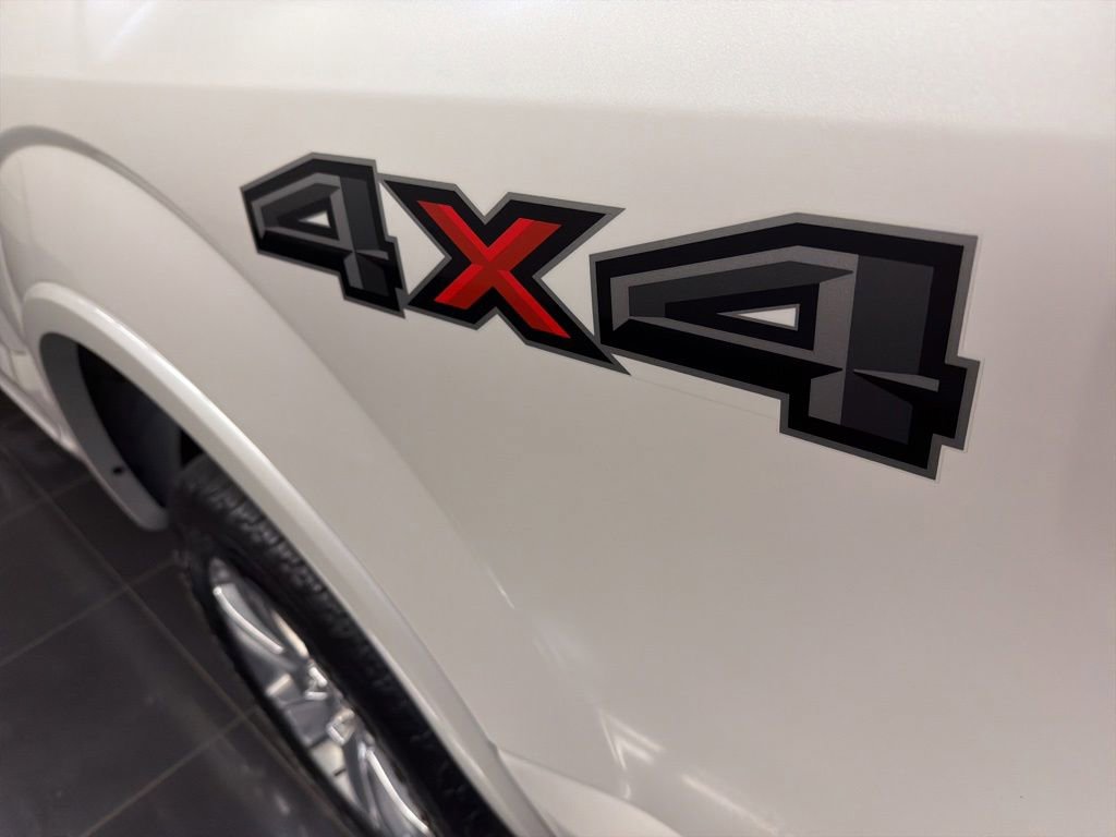 Used 2016 Ford F150 Platinum w/ Equipment Group 701A Luxury AWD/4WD image 41