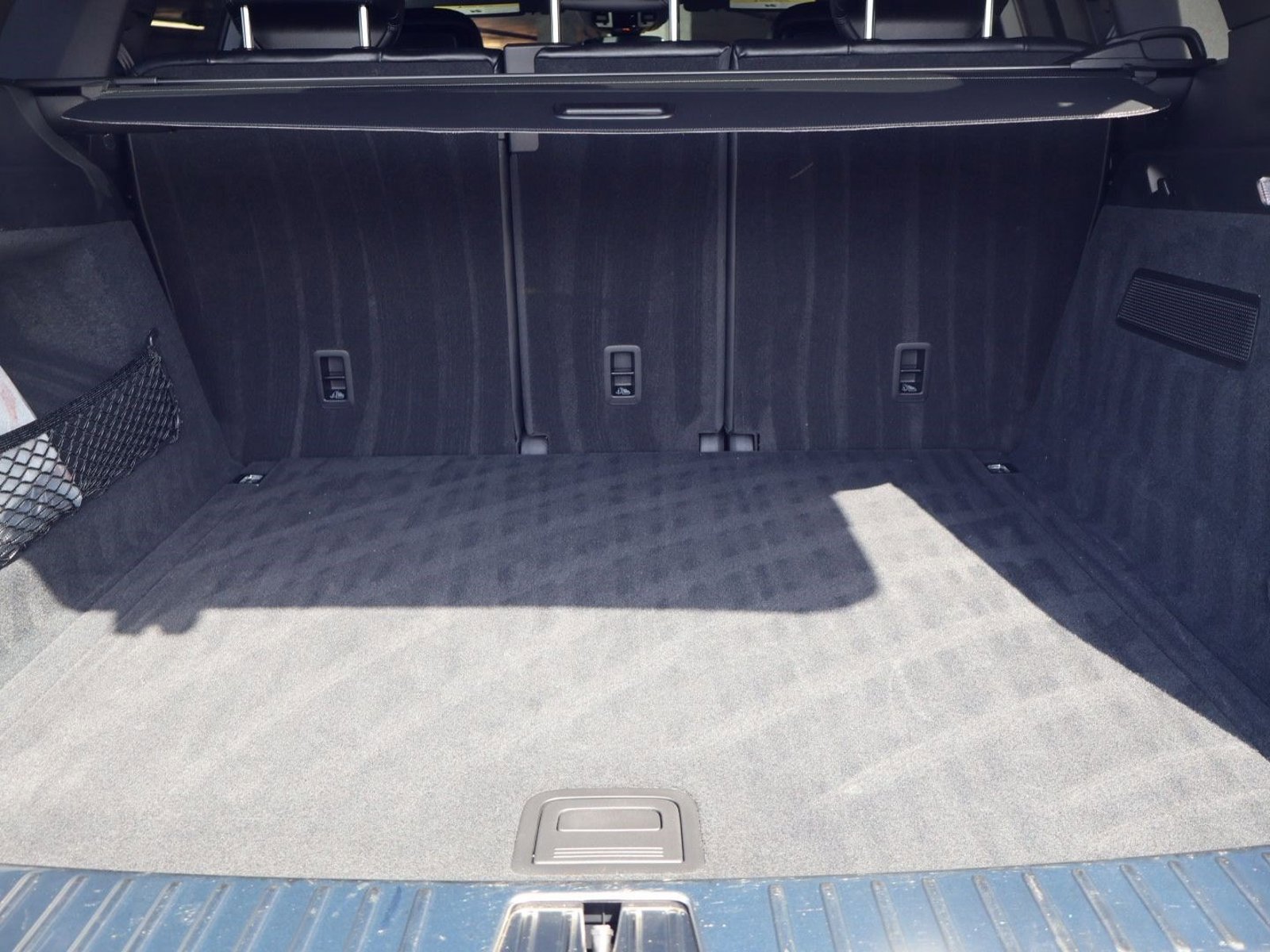 Certified 2023 Porsche Cayenne Platinum Edition image 21