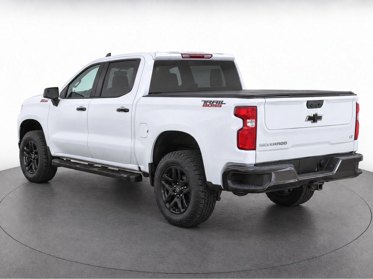 Used 2023 Chevrolet Silverado 1500 LT Trail Boss w/ Protection Package AWD/4WD image 3