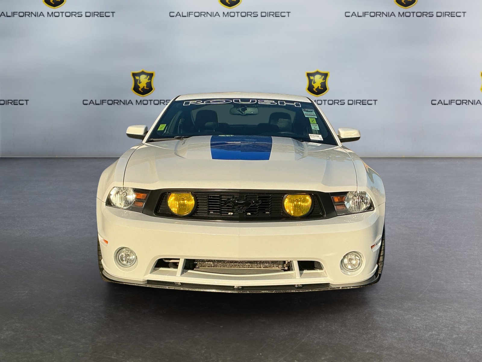 Used 2010 Ford Mustang GT image 2